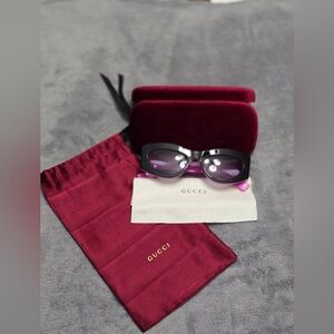 Gucci Cat-Eye Women’s Sunglasses-Black and Fuchsia New in Box